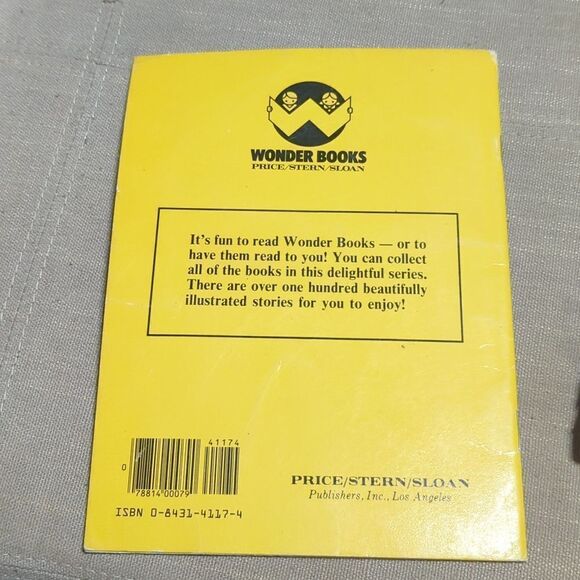 Casper A Trip Through Ghostland In Story And Songs record, VHS, book bundle - Picture 4 of 10